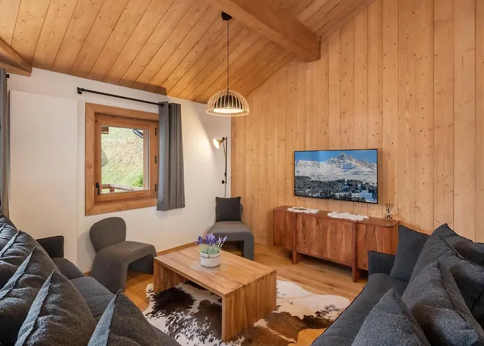 Peridot Champagny-en-vanoise - By Emerald * ラ・プラーニュ