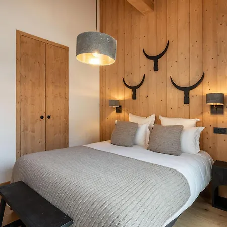 Peridot Champagny-en-vanoise - By Emerald