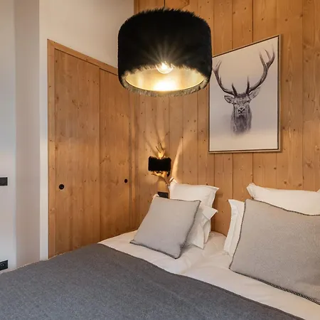 Peridot Champagny-en-vanoise - By Emerald