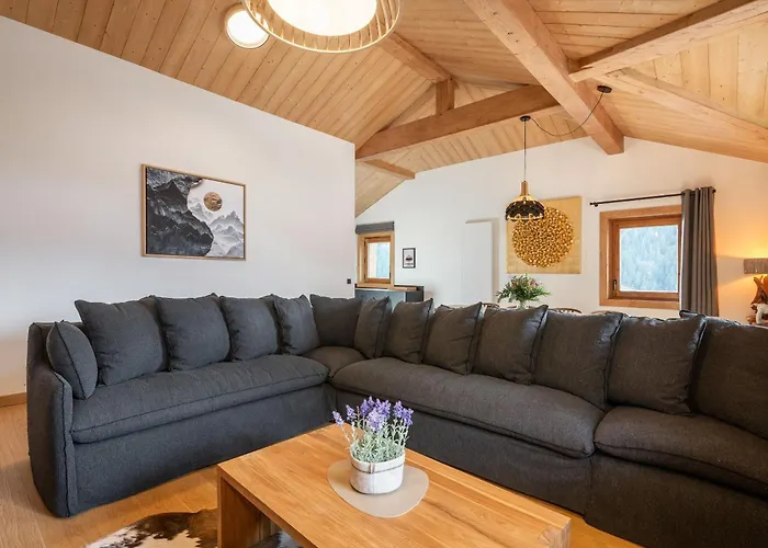 Peridot Champagny-en-vanoise - By Emerald *